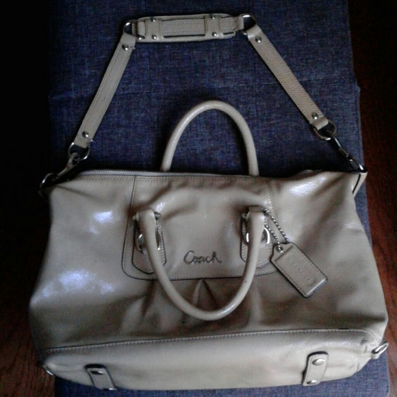 Coach - Picture 5 of 8